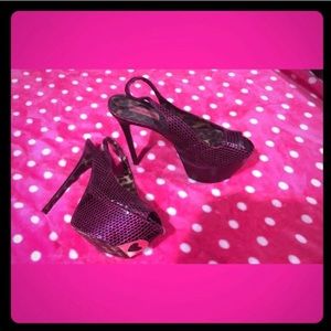 Pink and black betsey Johnson heels size 8 👠